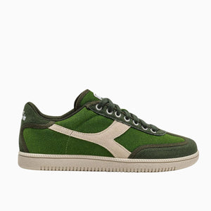 Trainer suede