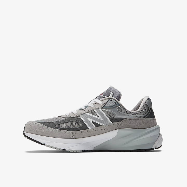 990 V6