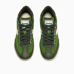 Trainer suede